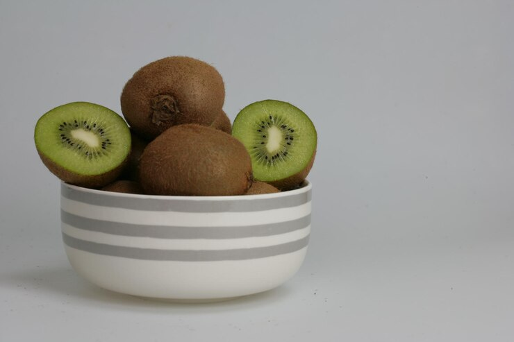 تصویر 3 از قیمت خرید کیوی شیرین + فروش ویژه